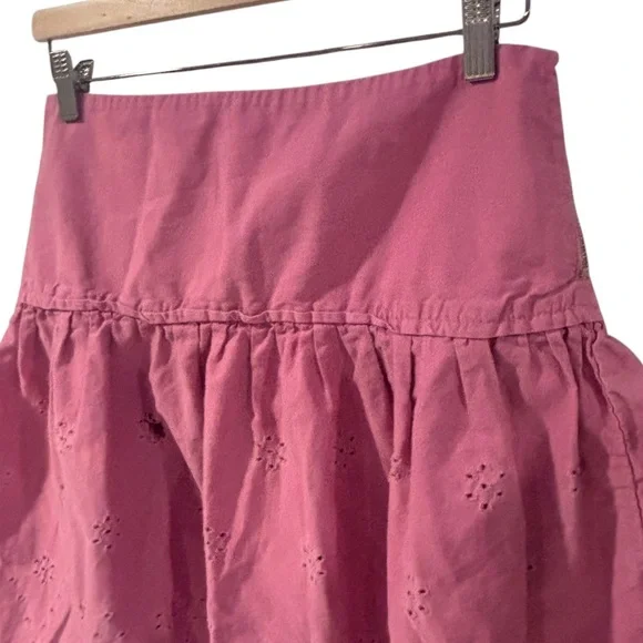 United Colors of Benetton Pink Eyelet short Skirt Size Medium - Picture 6 of 12